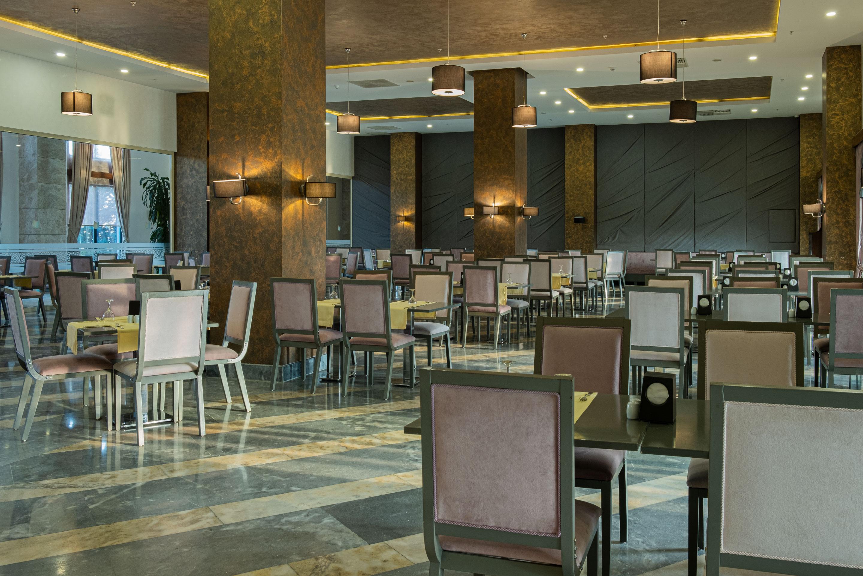 May Thermal Resort Spa Hotel 아피욘 외부 사진